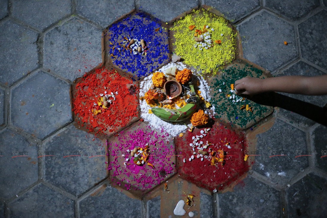 Tihar Dipawali Laxmi Pooja 31666630901.jpg